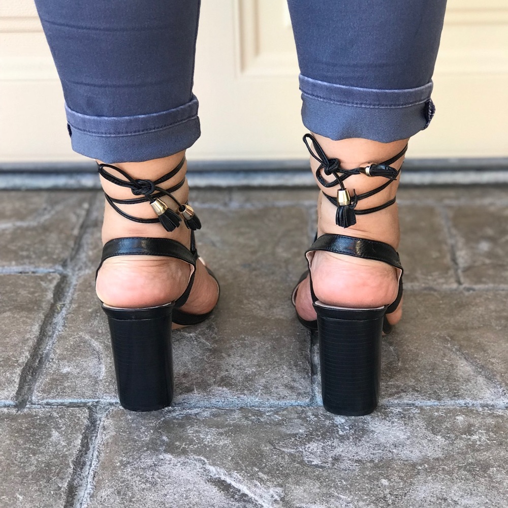 NIB Leather Ghillie Laces Slingback Kitten Sandal - Picture 5 of 5
